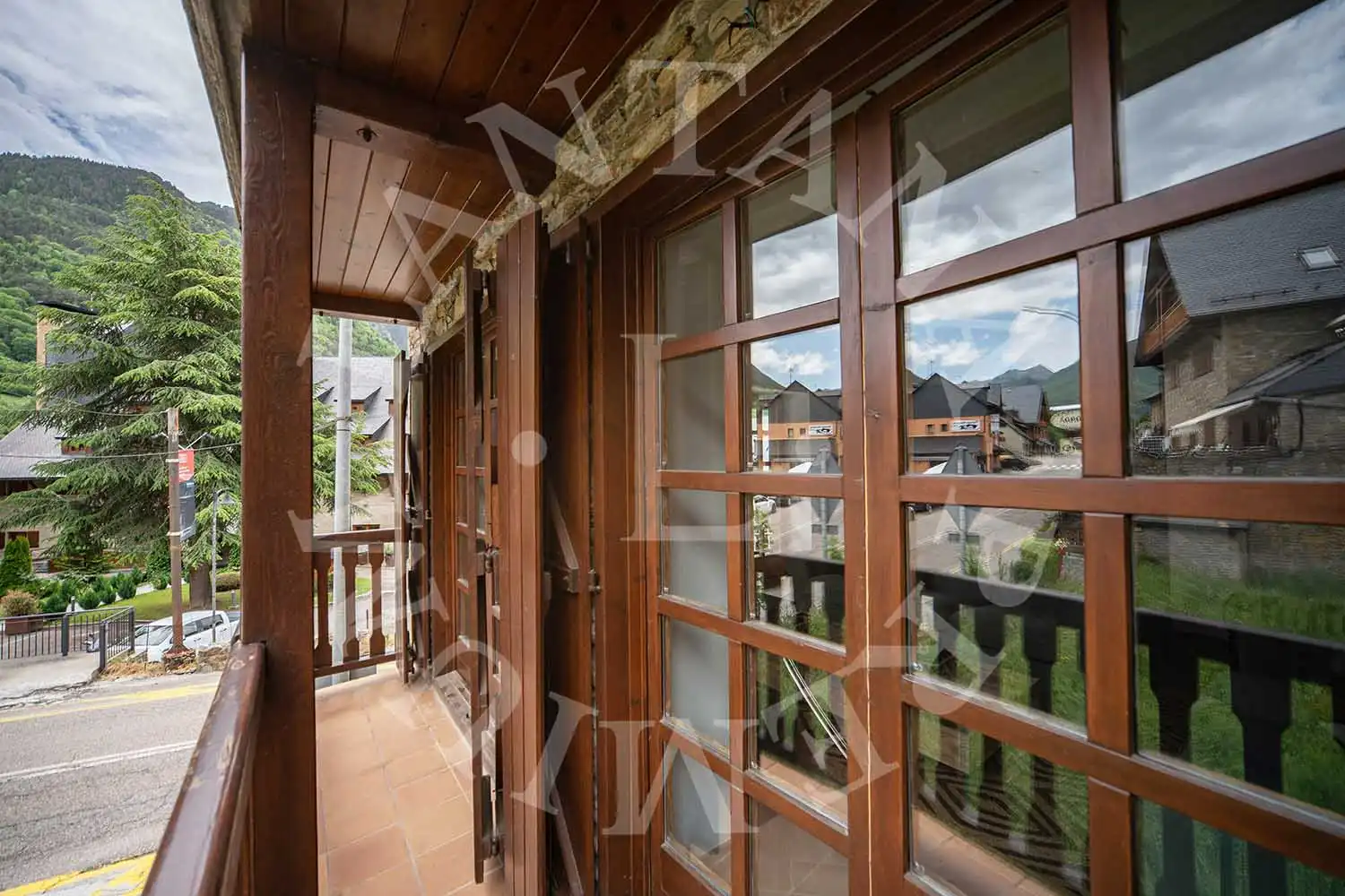 Balcony of Flat for sale in Naut Aran  with Heating, Parquet flooring and Furnished