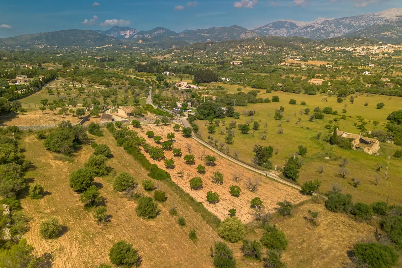 Finca rústica en venta en Selva con Jardín privado, Terraza y Trastero
