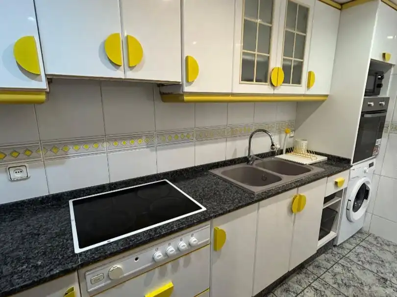 Küche von Wohnung zur Miete in  Valencia Capital mit Klimaanlage und Terrasse