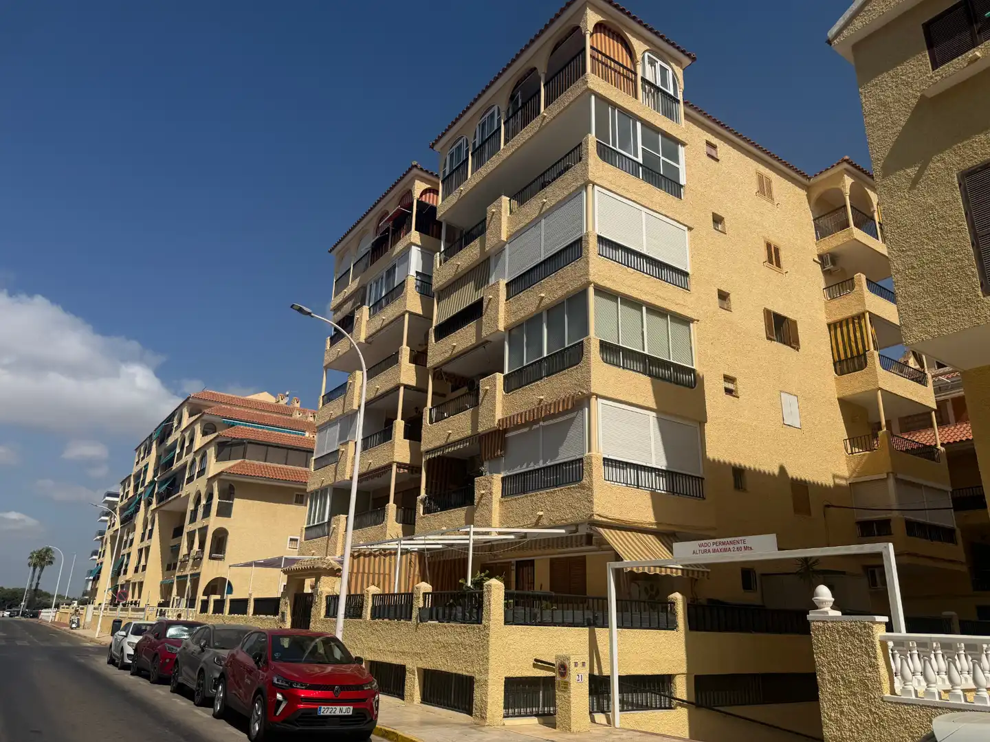 Exterior view of Flat for sale in Torrevieja  with Terrace, Furnished and Oven