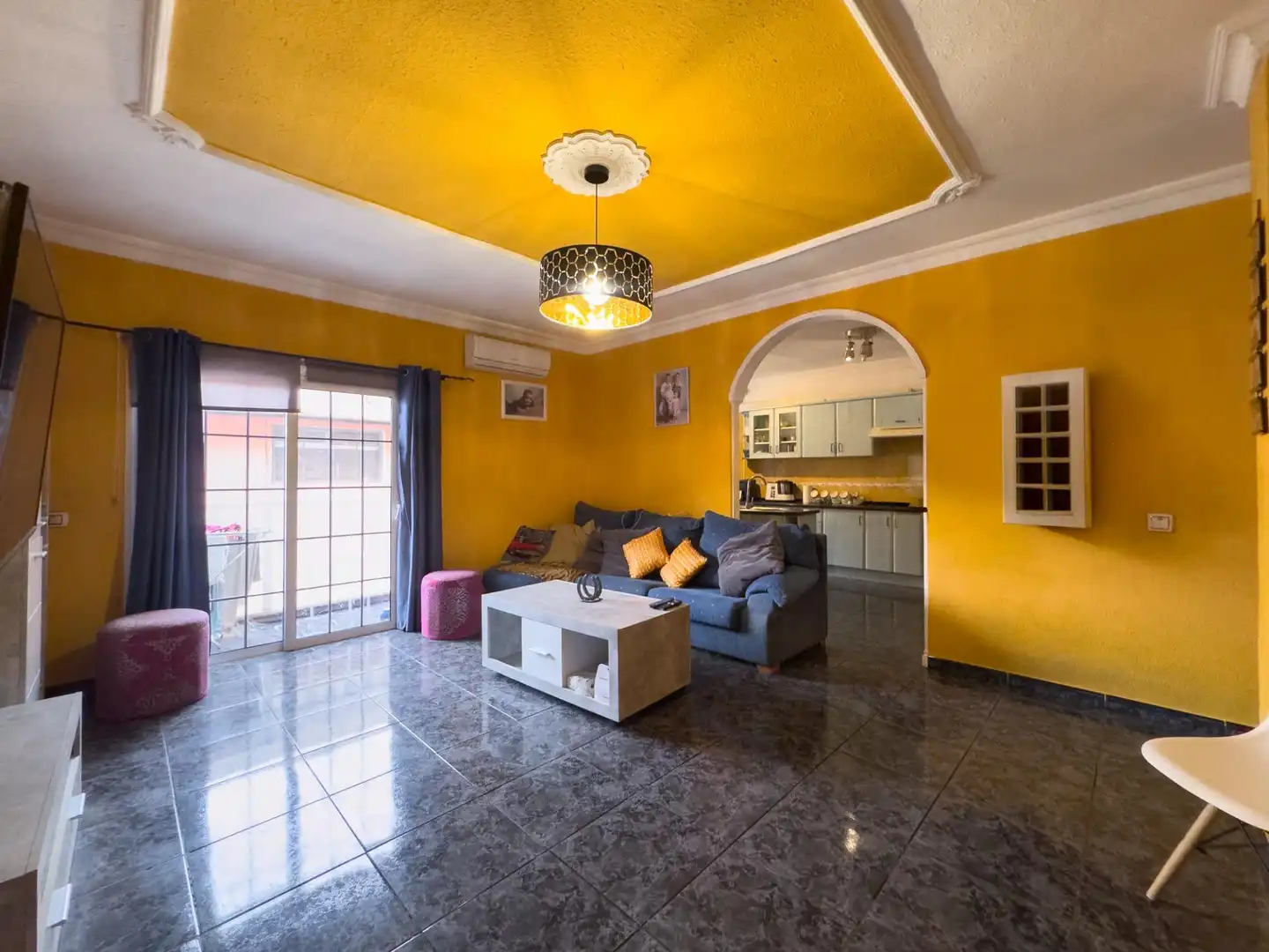Sala de estar de Edificio en venta en San Miguel de Abona