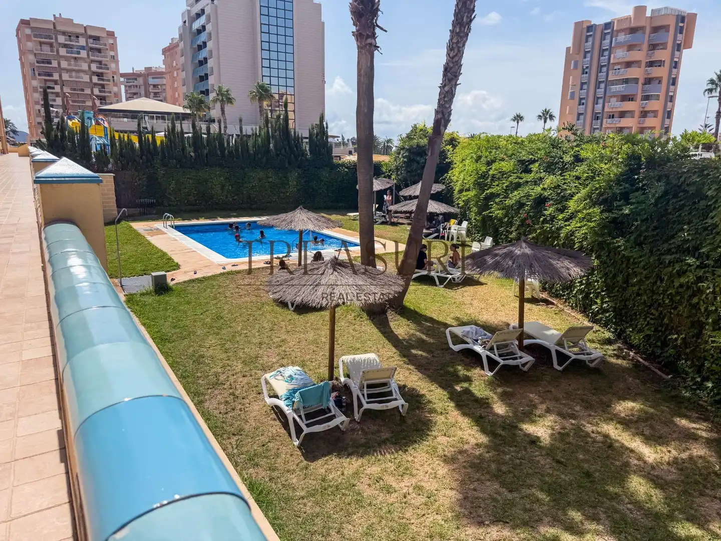 Apartamento con piscina en venta en Calle POLIGONO G - MANGA