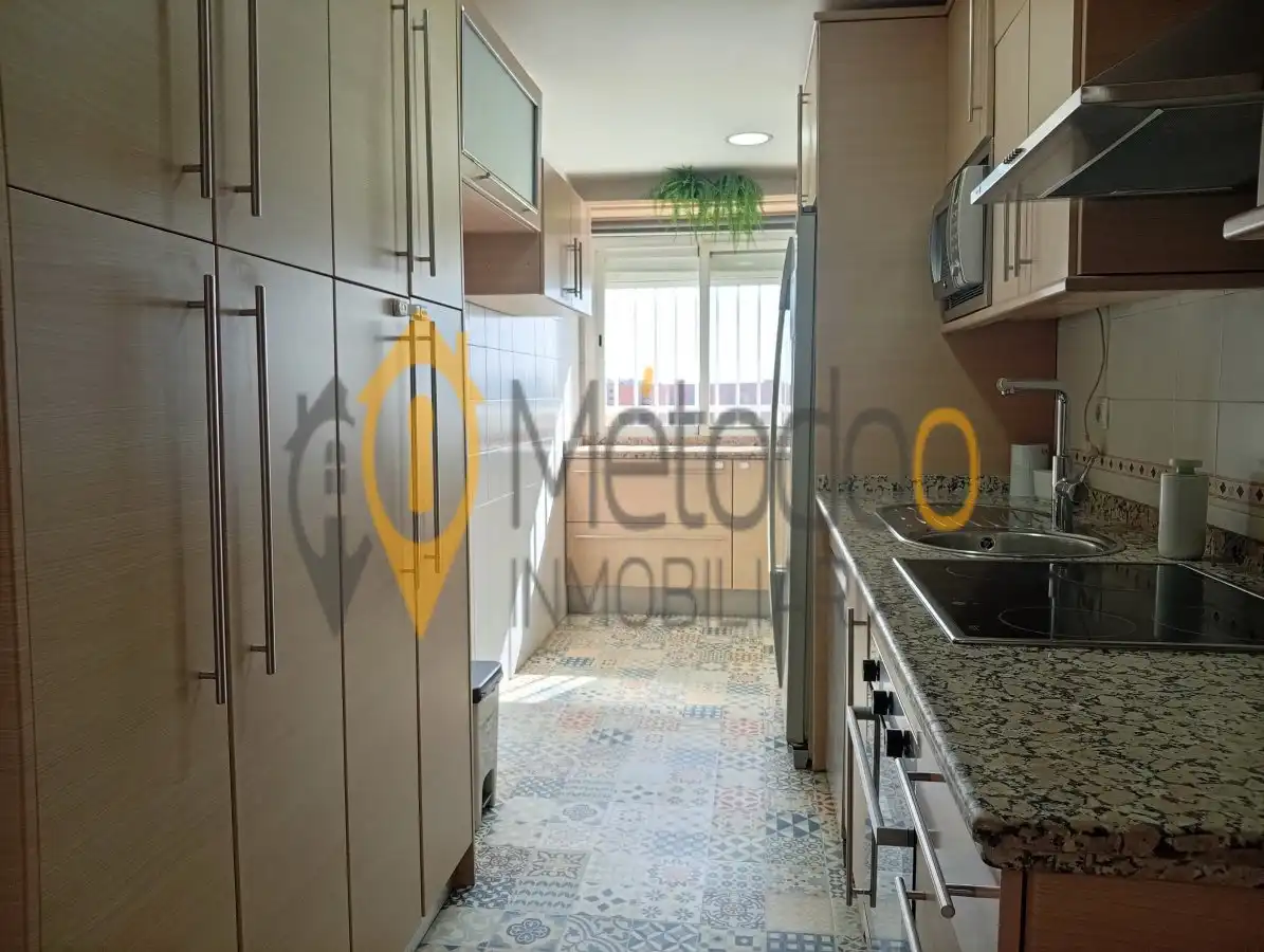 Kitchen of Flat for rent in Sevilla  with Air Conditioner, Heating and Parquet flooring