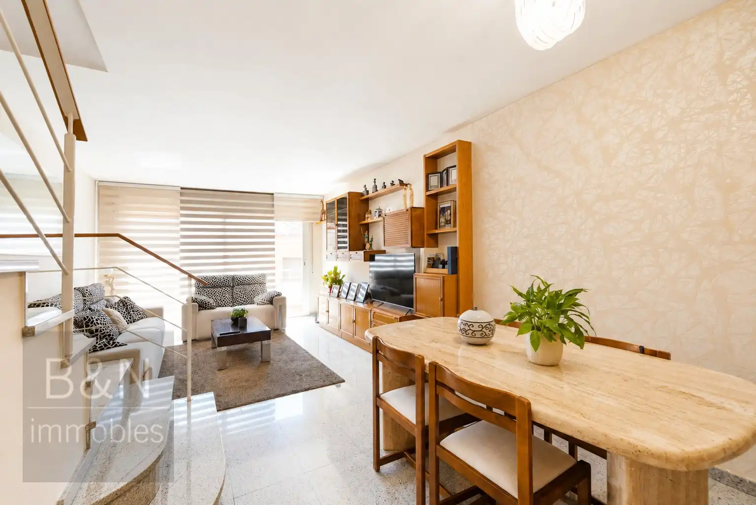 Sala de estar de Casa o chalet en venta en Terrassa con Aire acondicionado, Calefacción y Terraza