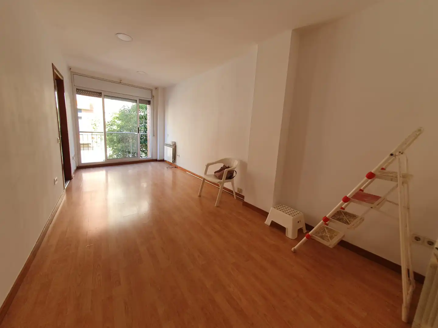 Appartamento con terrazza in affitto a Carrer de Faraday, imagen 2
