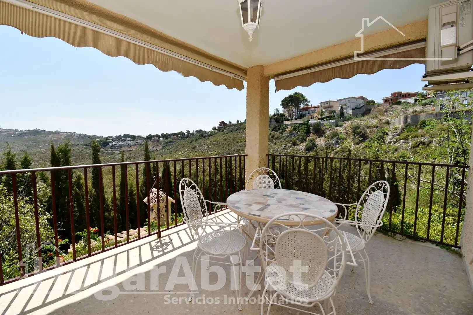 Garden of Houses for sale in Torrent  with Air Conditioner, Heating and Private garden