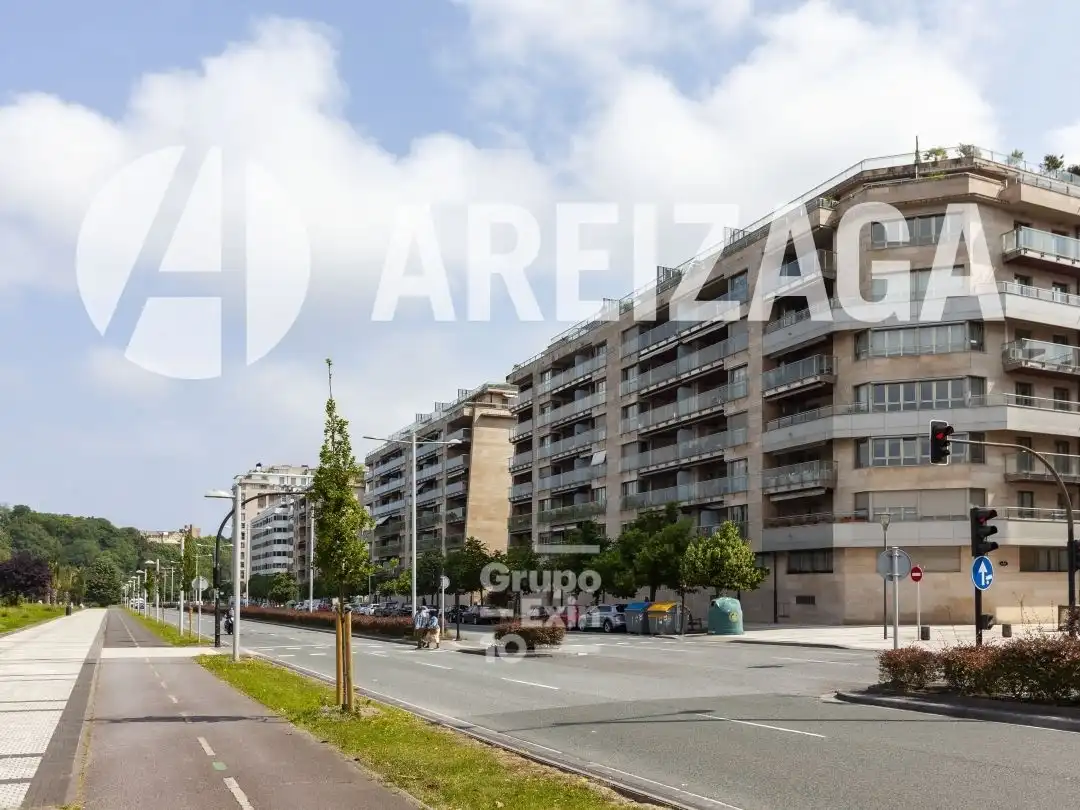 Vista exterior de Piso en venta en Donostia - San Sebastián  con Aire acondicionado, Calefacción y Terraza