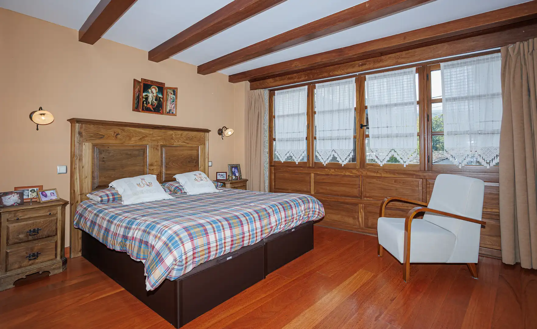 Bedroom of Commercial properties for sale in A Veiga 