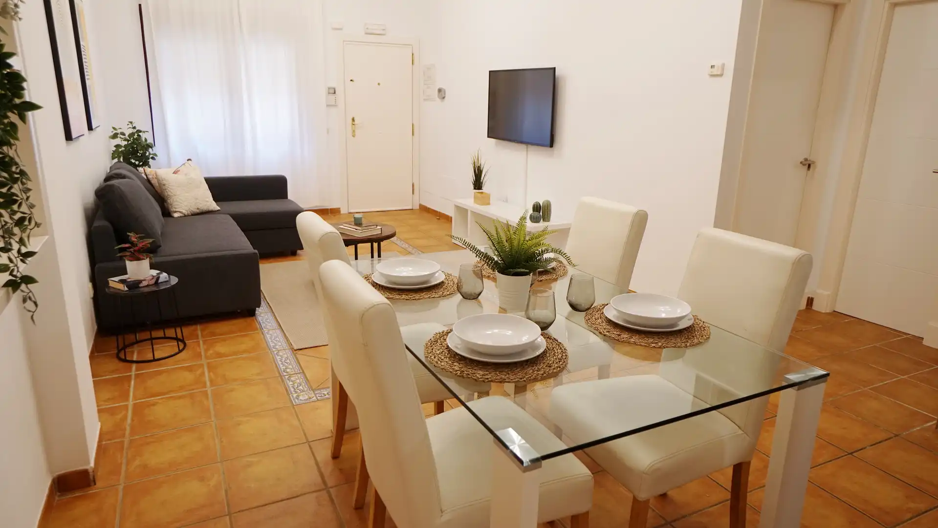 Sala d'estar de Apartament de lloguer en Benahavís amb Aire condicionat, Moblat i Forn