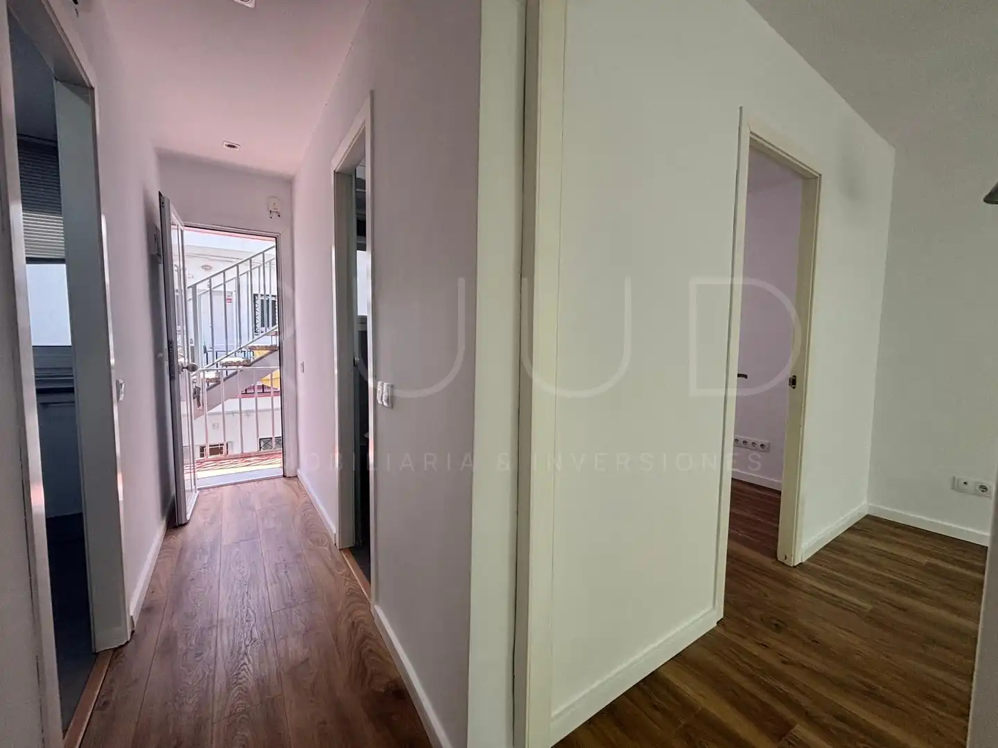 Flat for sale in Castelldefels  with Air Conditioner, Parquet flooring and Terrace