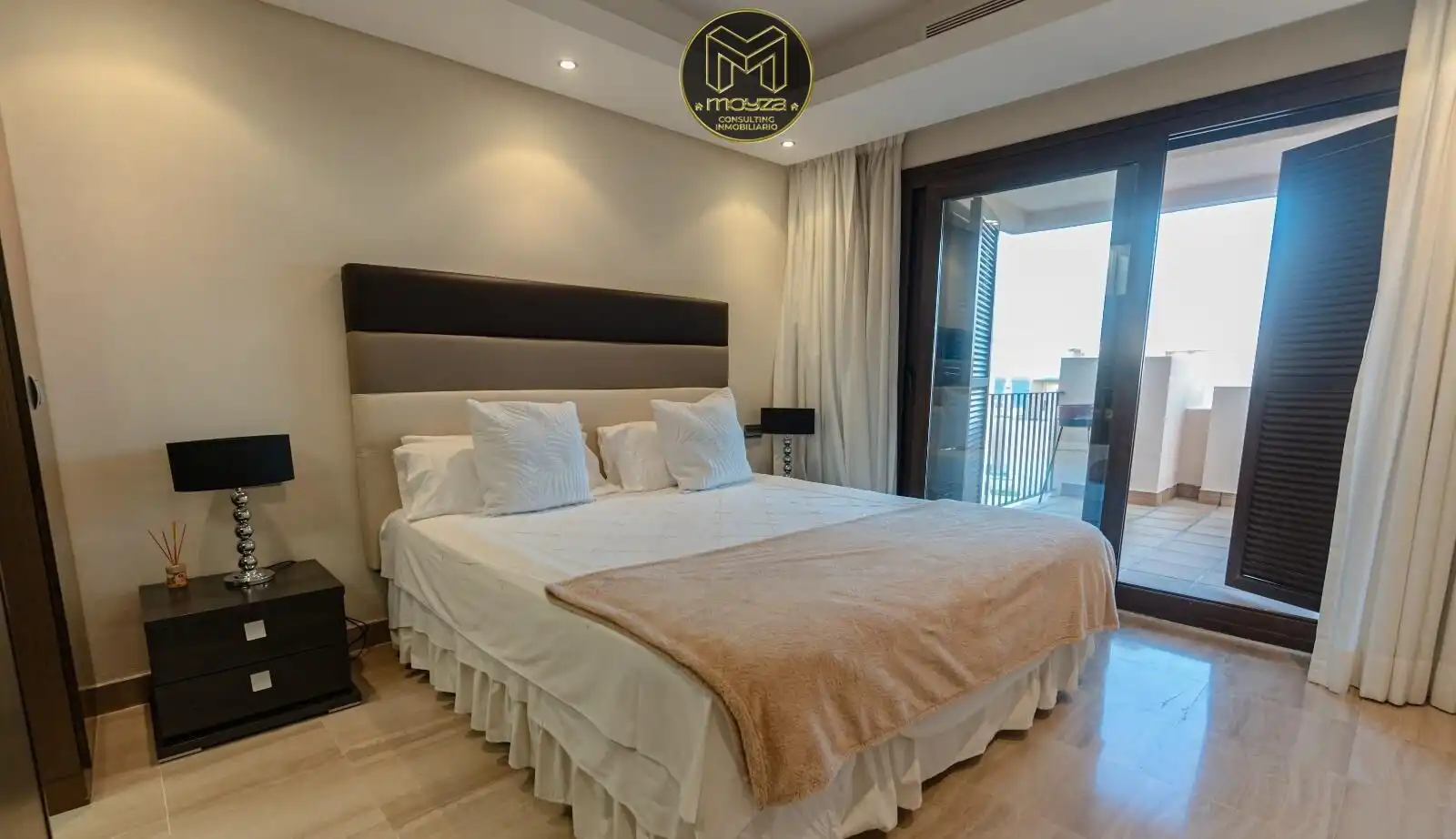 Schlafzimmer von Dachboden zur Miete in Estepona