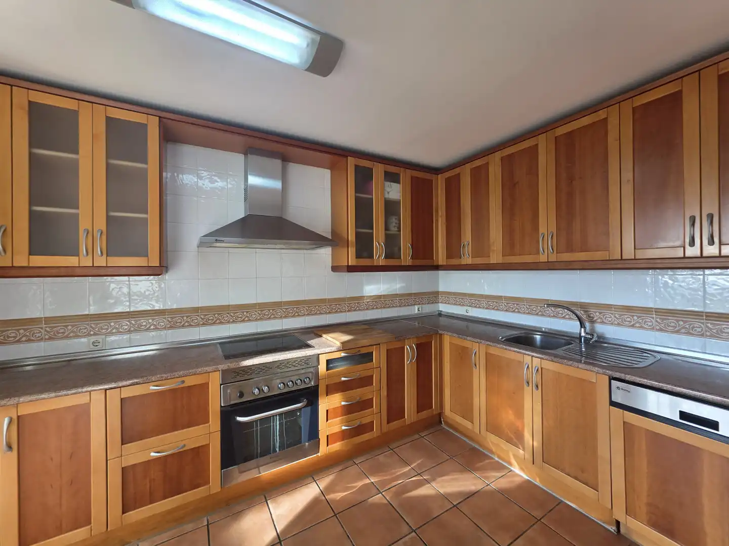 Cocina de Planta baja en venta en La Alcaidesa con Aire acondicionado, Calefacción y Terraza