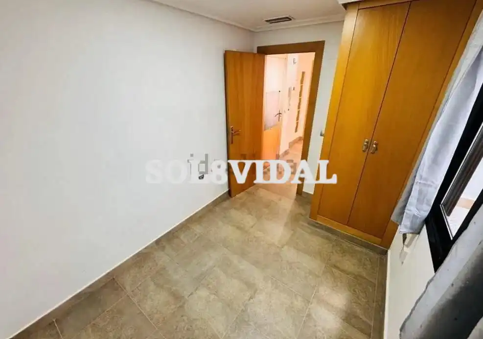 Flat for sale in Torrevieja  with Air Conditioner, Private garden and Furnished