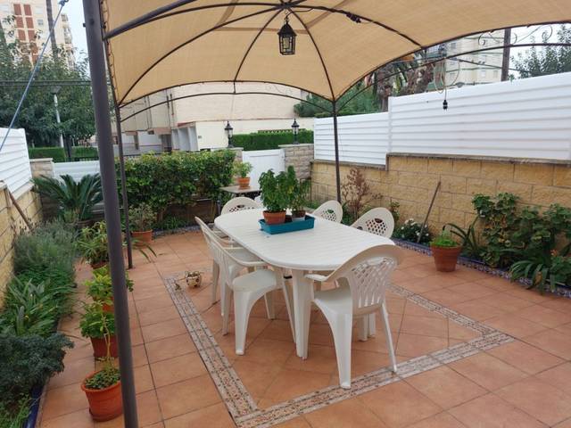 Casa-chalet en Venta en DOCTOR FLEMING en Heliópolis