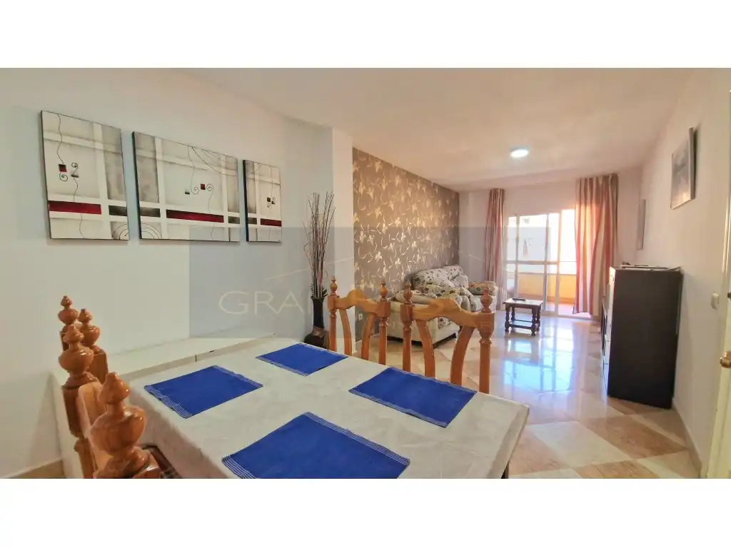 Vista exterior de Apartamento en venta en Manilva con Terraza y Piscina