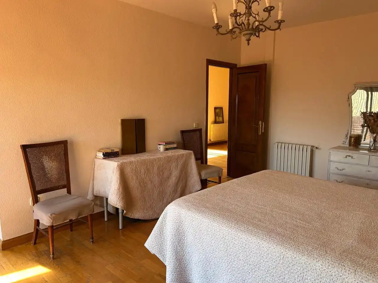 Habitación de Casa o chalet en venta en Majadahonda con Calefacción, Jardín privado y Parquet