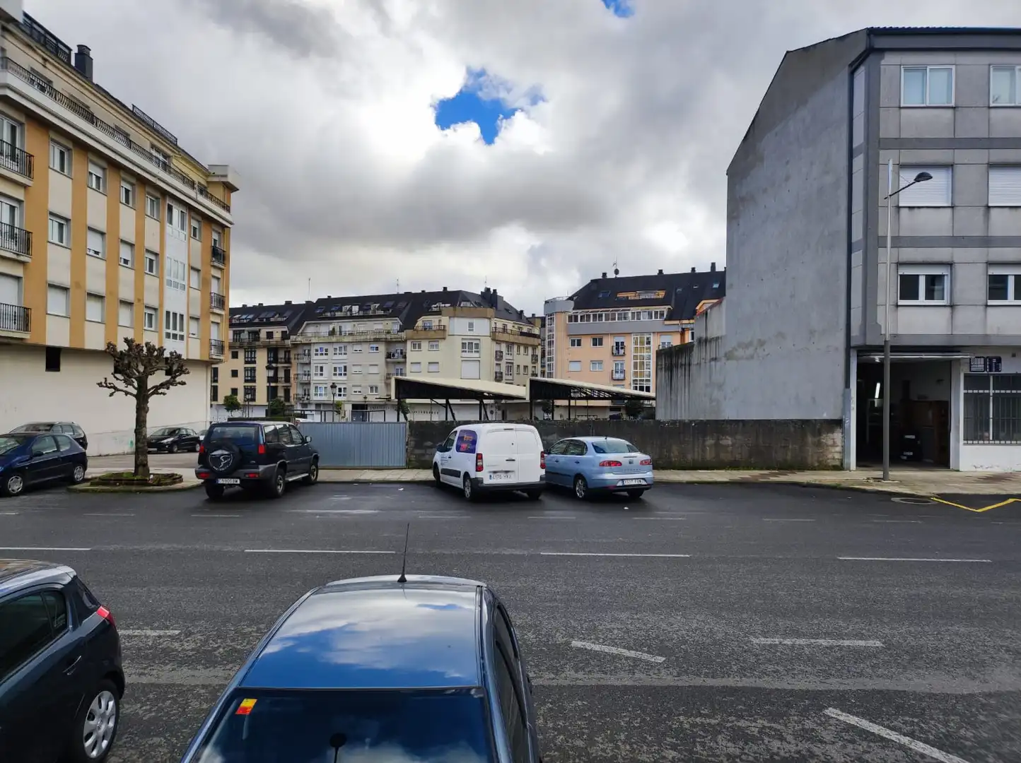 Außenansicht von Gebäude zum Verkauf in Negreira
