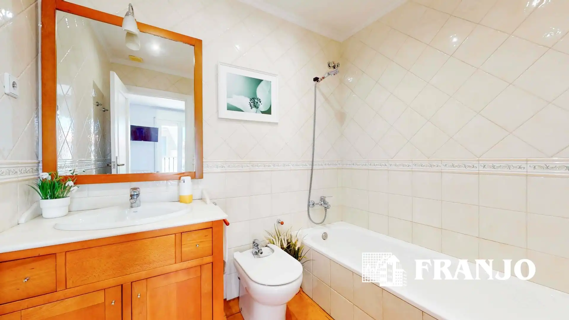 Baño de Casa adosada en venta en Barberà del Vallès con Aire acondicionado, Calefacción y Terraza