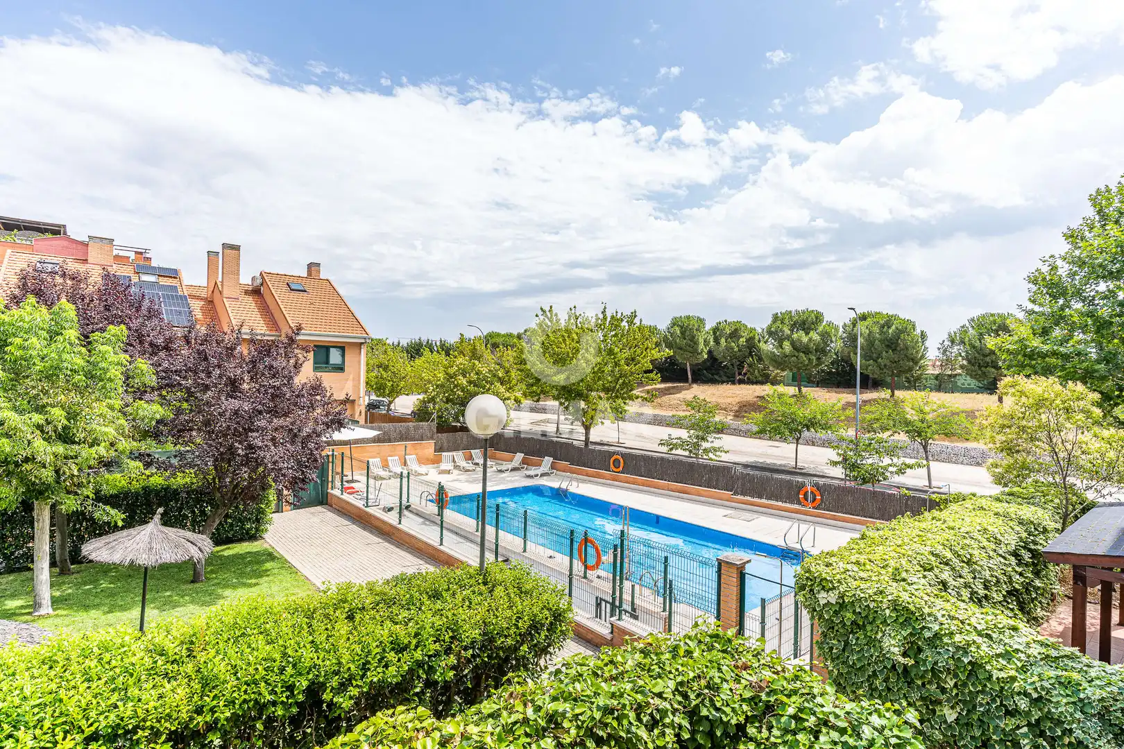 Piscina de Pis en venda en Boadilla del Monte amb Calefacció, Traster i Piscina