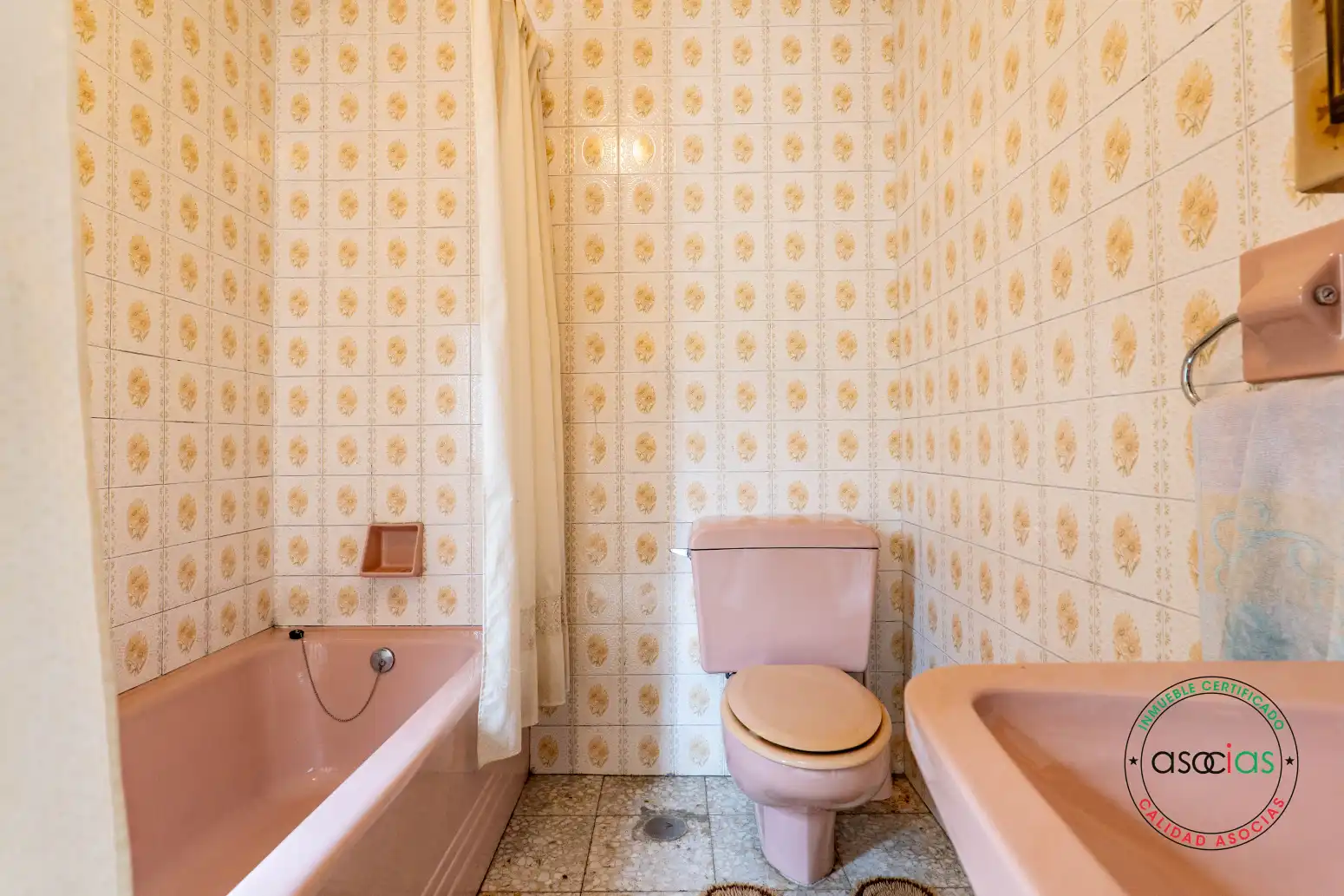 Bathroom of Houses for sale in Laviana  with Heating, Parquet flooring and Terrace