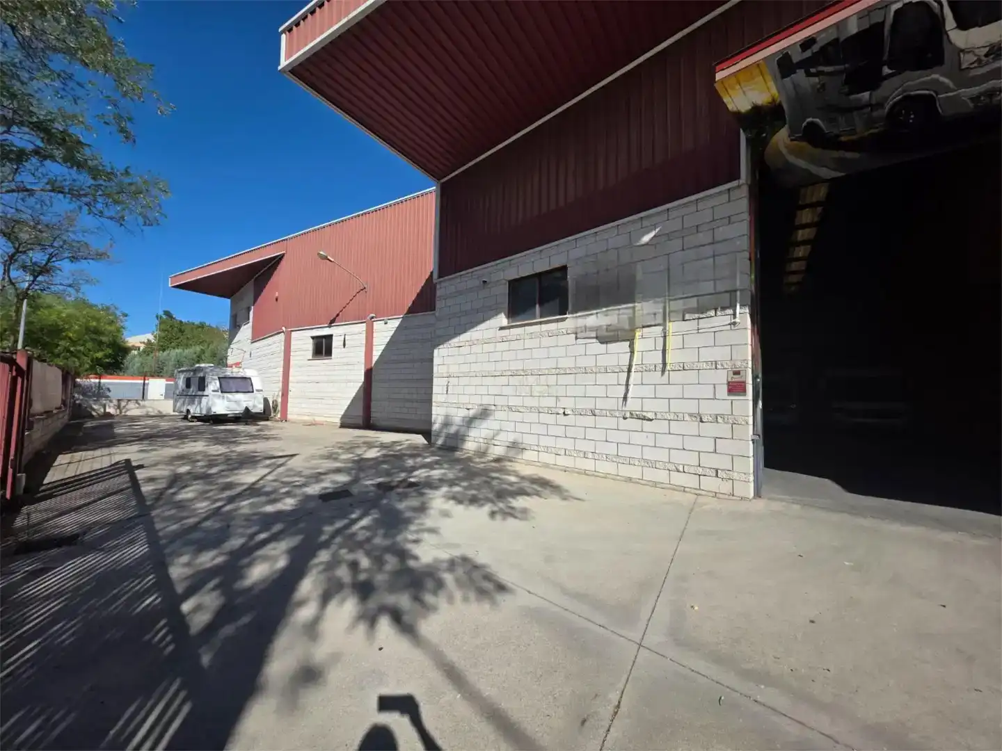 Exterior view of Industrial buildings for sale in Navalcarnero