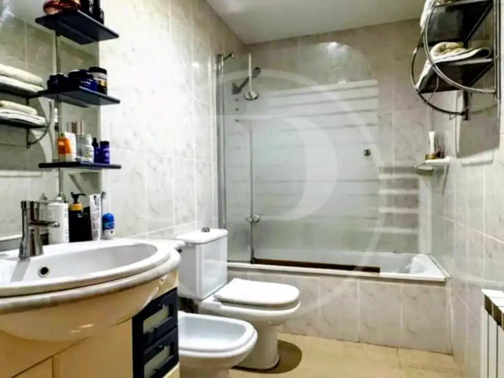 Badezimmer von Wohnungen zum Verkauf in Valencia mit Klimaanlage und Balkon