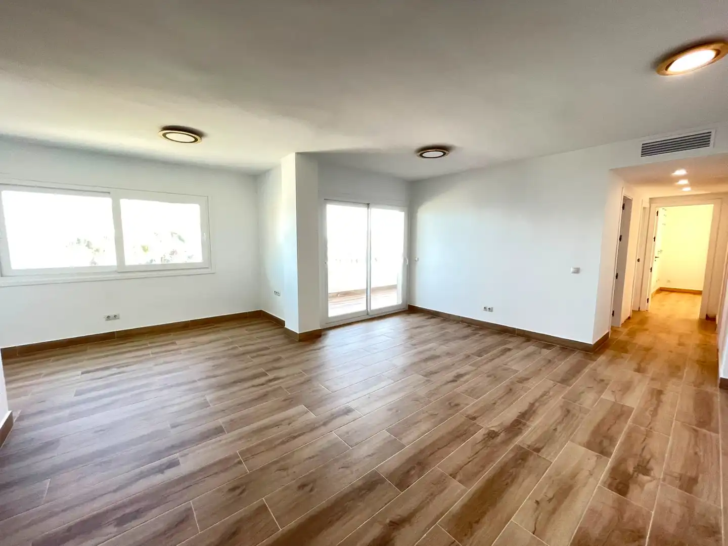 Living room of Flat for rent in Málaga  with Air Conditioner, Terrace and Balcony