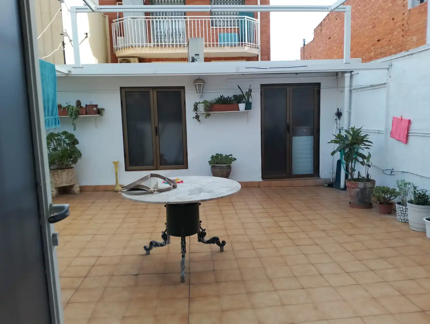 Terrassa de Casa o xalet en venda en Badalona amb Jardí privat, Moblat i Balcó