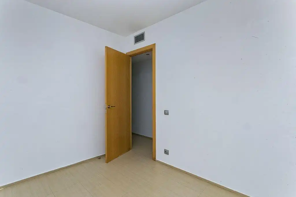 Dormitori de Pis en venda en Sant Pere de Ribes amb Parquet i Terrassa