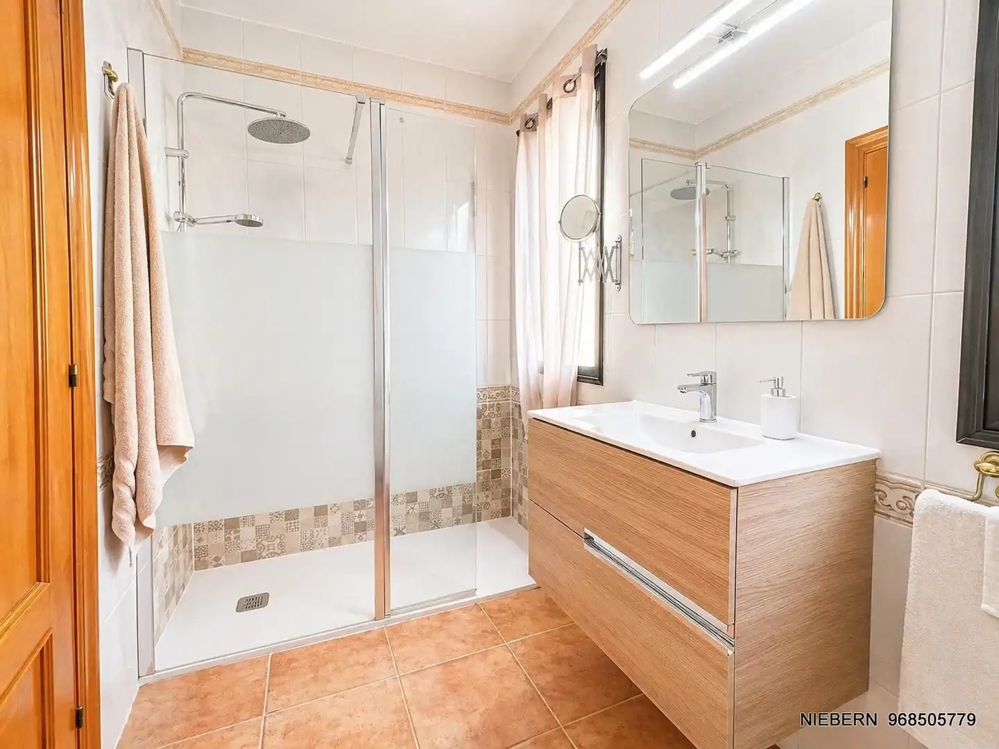 Baño de Casa o chalet en venta en Cartagena con Aire acondicionado, Calefacción y Jardín privado