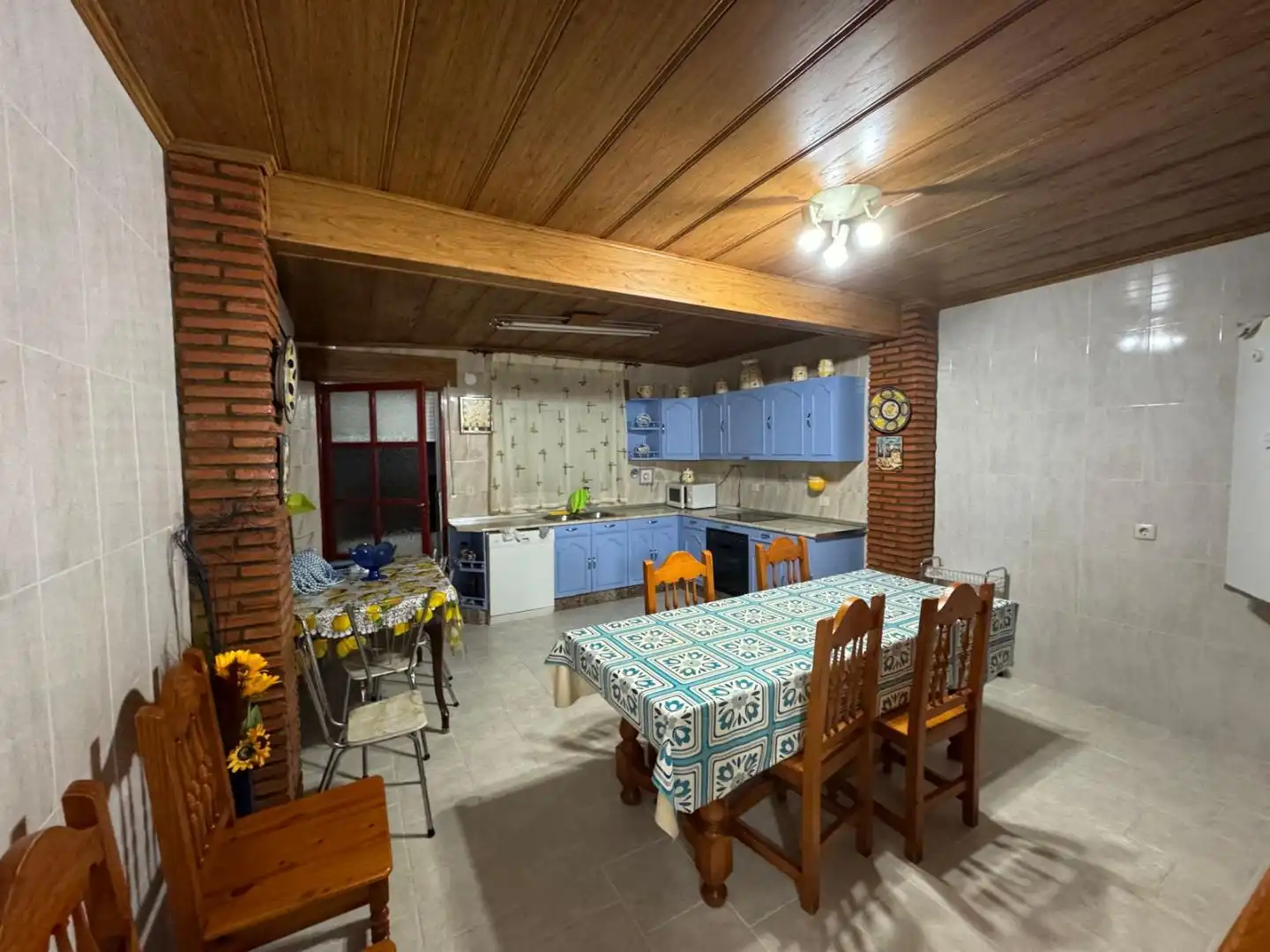 Cuina de Casa adosada en venda en Villagarcía de la Torre amb Aire condicionat, Terrassa i Traster