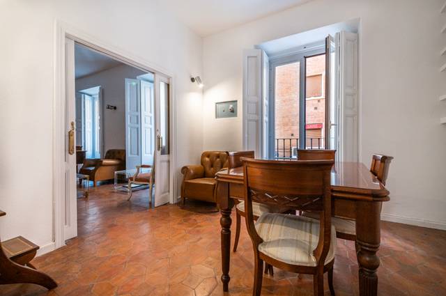 Piso en Venta en Calle de Gravina en Justicia - Chueca