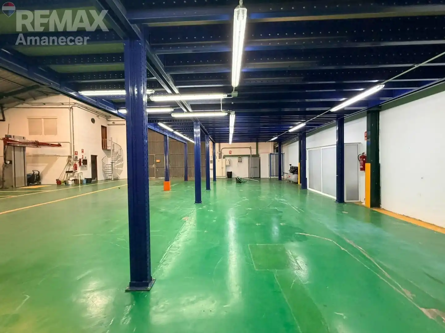 Fabrikhallen zur Miete in Castelló de Rugat, Valencia