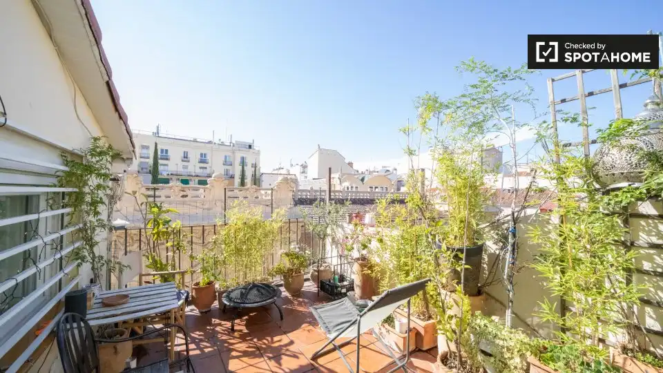 Room in Justicia - Chueca