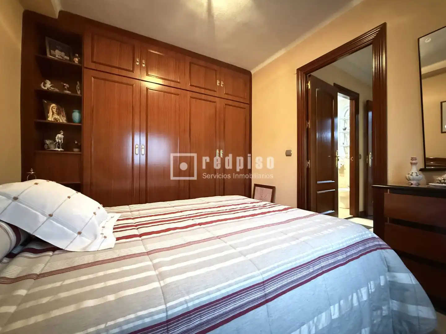 Habitación de Piso en venta en Málaga con Aire acondicionado y Terraza