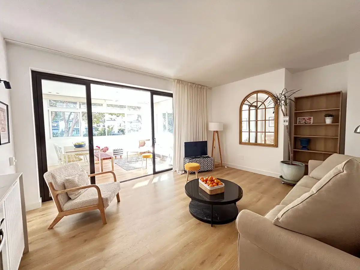 Wohnzimmer von Wohnung zum Verkauf in Marbella mit Klimaanlage, Terrasse und Möbliert