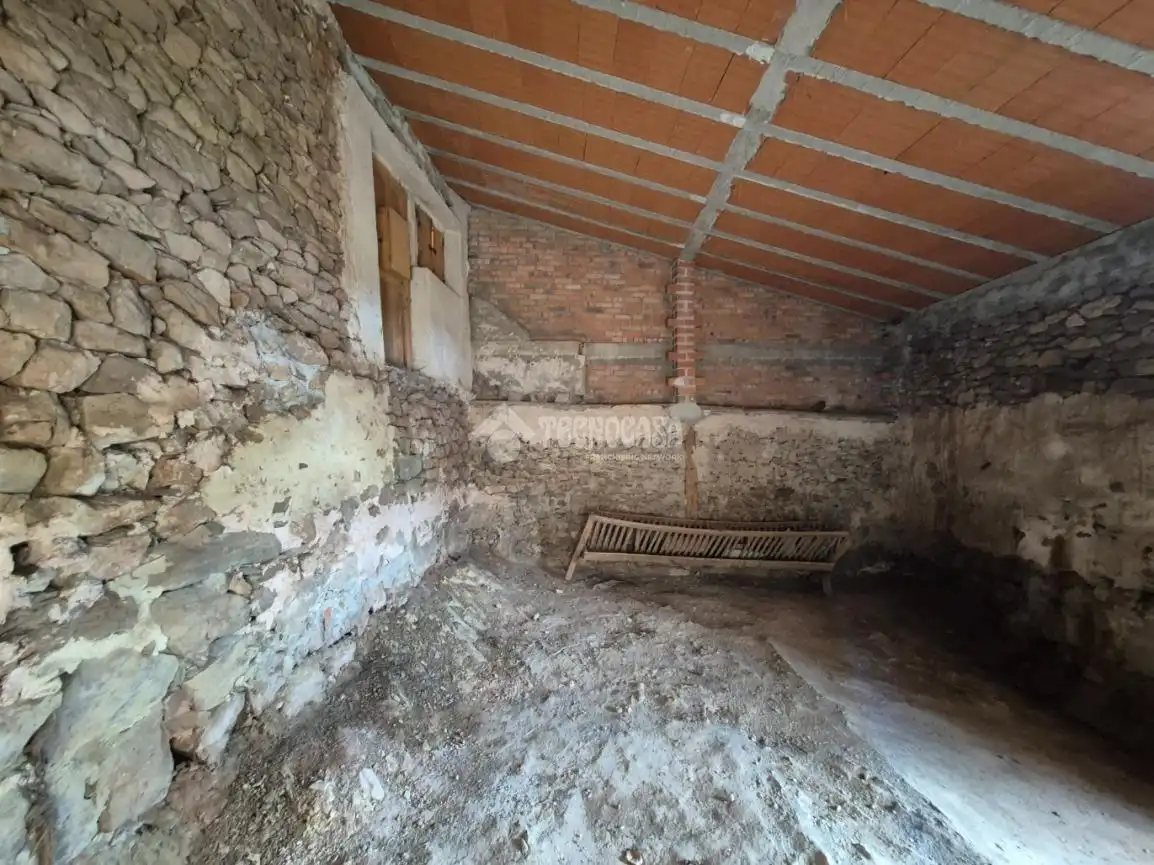 Finca rústica en venda en Anguita amb Jardí privat