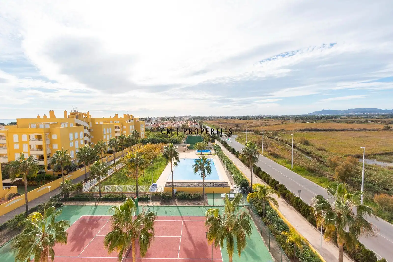 Attic for rent in Salines, de Les, Corinto - Almarda