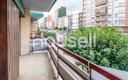 Exterior view of Flat for sale in León Capital   with Heating