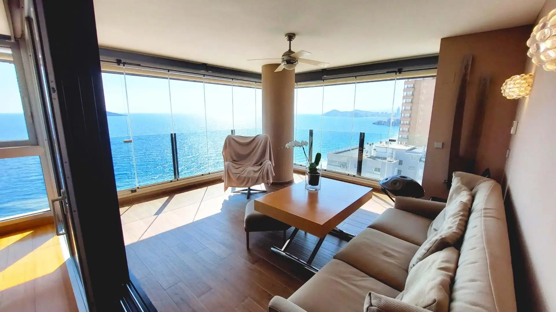 Apartamento con piscina en venta en Playa de Levante