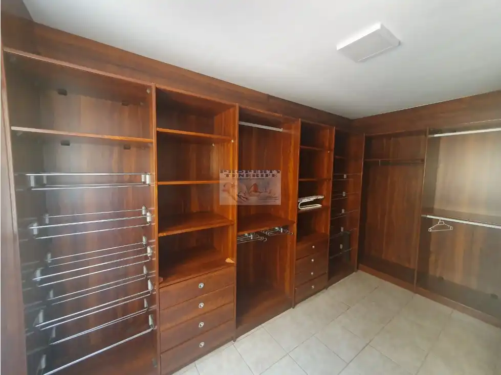 Habitación de Dúplex en venta en Arona con Amueblado