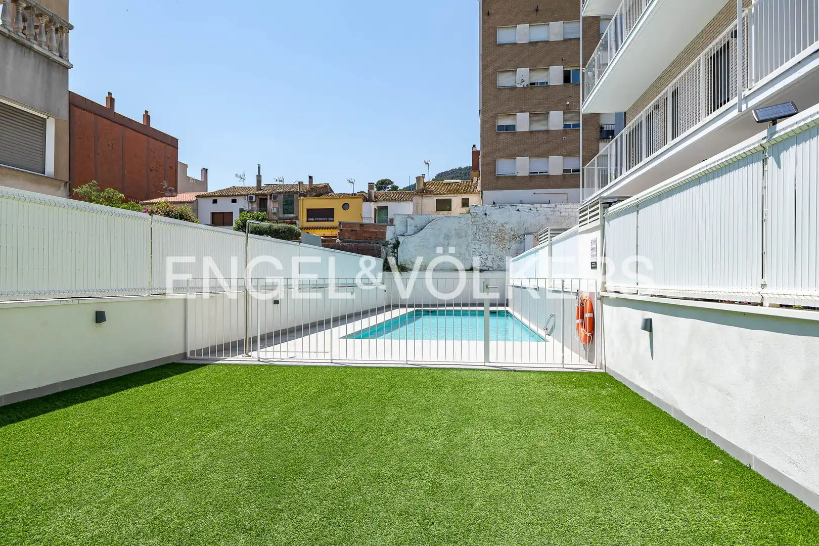 Swimming pool of Apartments for sale in Pallejà  with Air Conditioner, Heating and Terrace