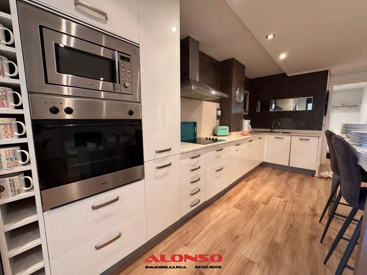 Kitchen of Attic for sale in Vinaròs  with Air Conditioner, Heating and Parquet flooring