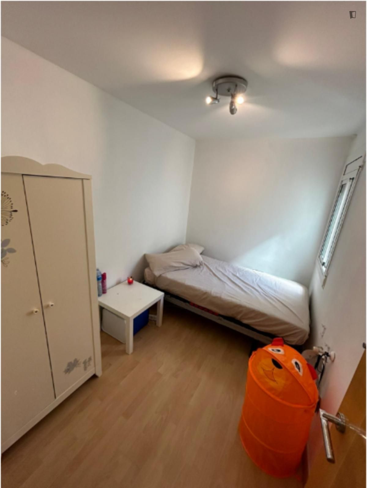 Apartment to share in Sanfeliu