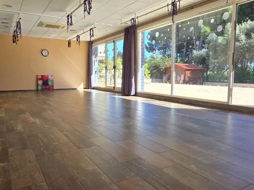 Business premises to rent in Carrer Castell de Tona 22, imagen 7