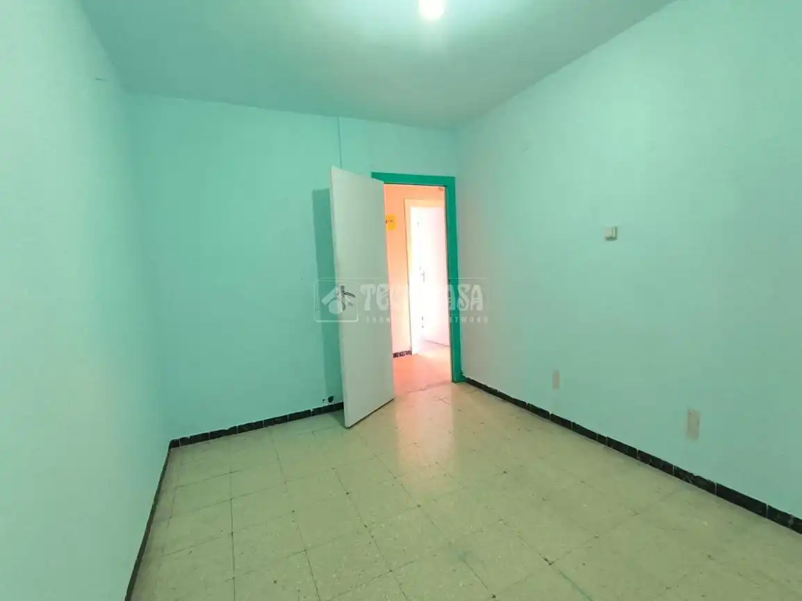Habitación de Piso en venta en Huelva con Balcón
