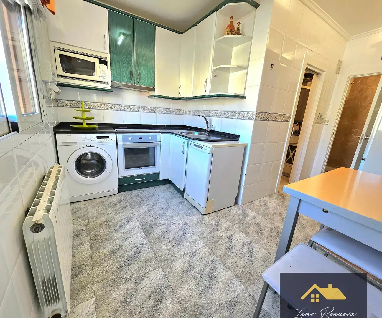 Cocina de Piso en venta en Ortuella con Calefacción, Amueblado y Balcón