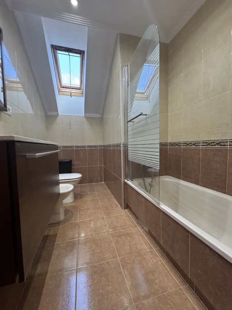 Duplex for sale in Calle Alejandro Casona 10, imagen 54