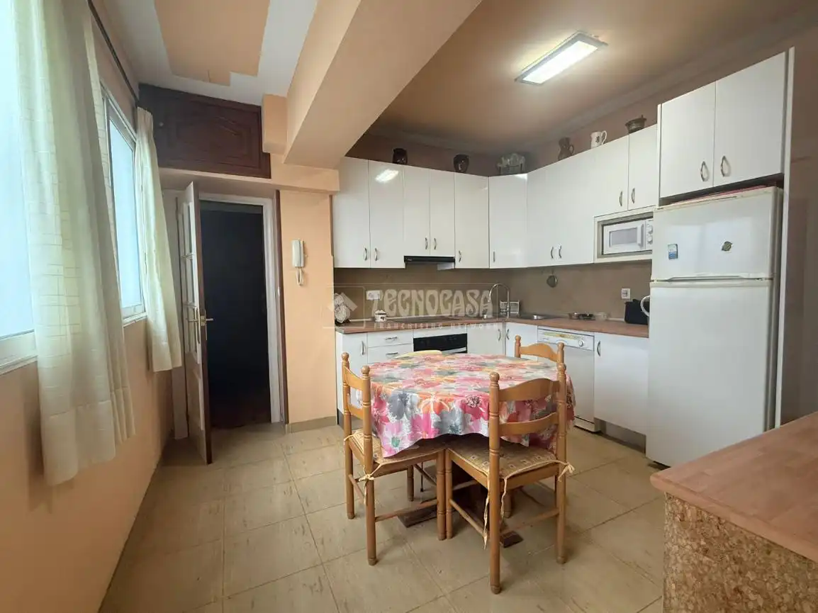 Cocina de Piso en venta en Alicante / Alacant con Balcón
