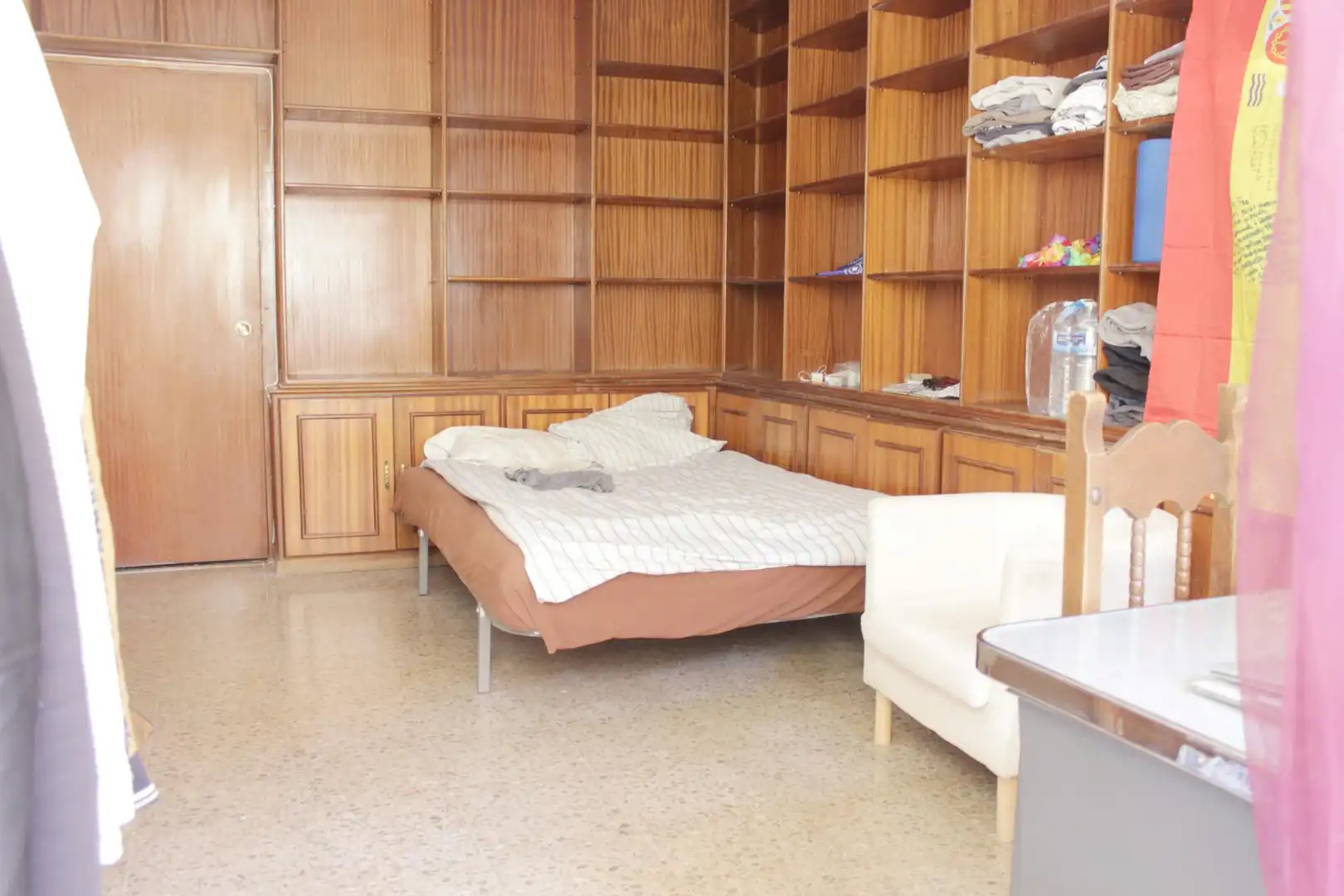 Habitación de Piso para compartir en Sevilla con Amueblado, Lavadora y Internet